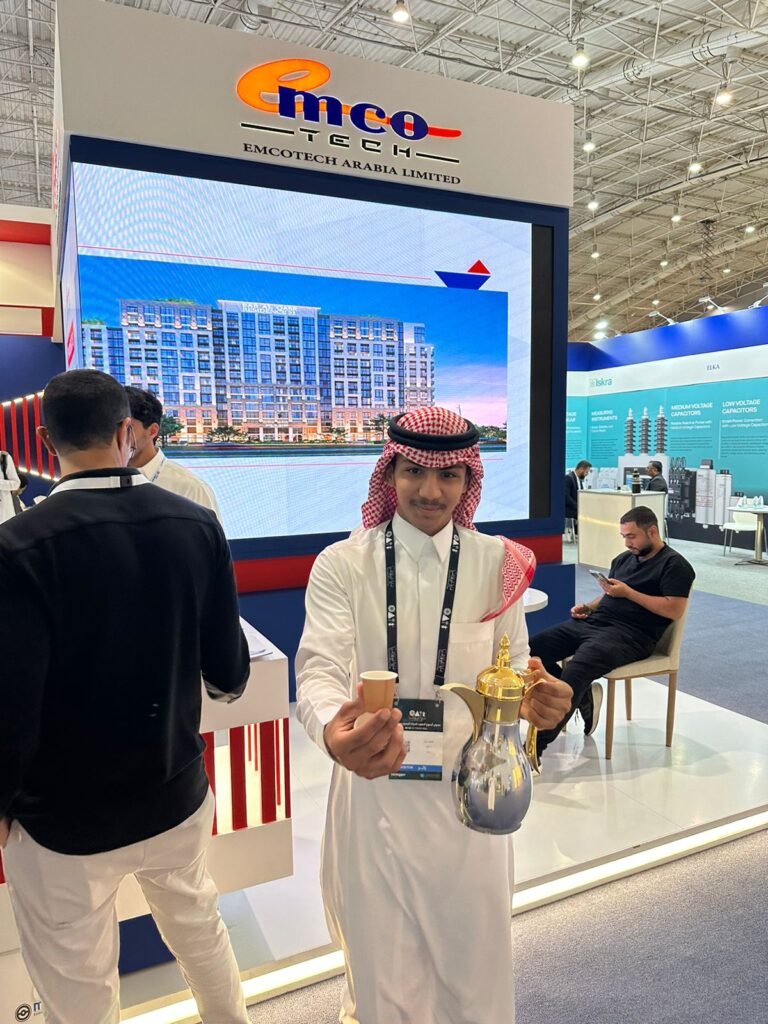 صباب يقدم القهوة السعودية في مناسبات الرياض